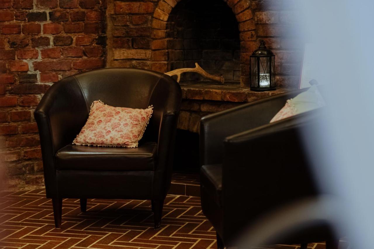 Piena Muiza - Berghof Hotel & Spa Sieksate Eksteriør billede