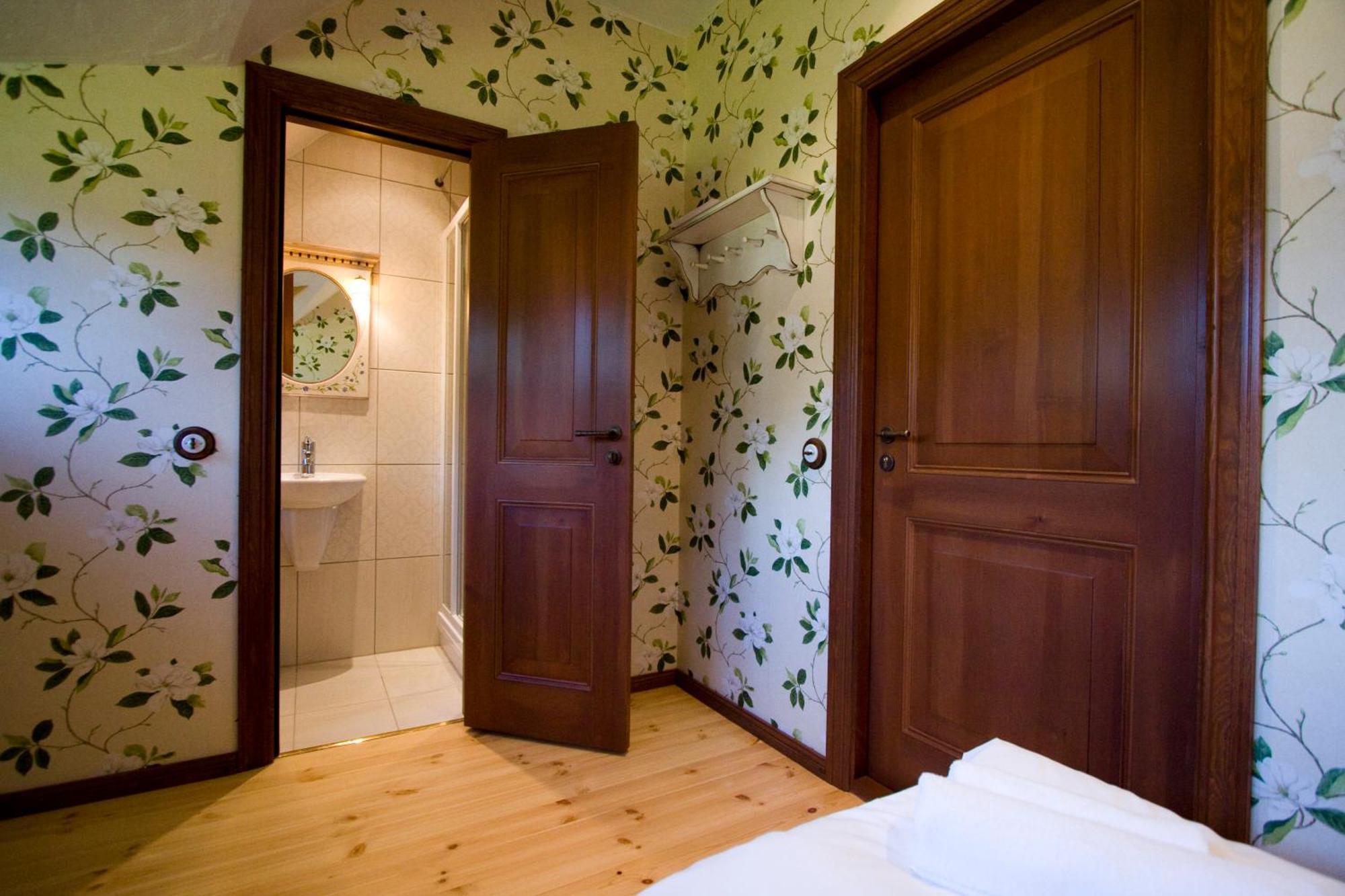 Piena Muiza - Berghof Hotel & Spa Sieksate Eksteriør billede